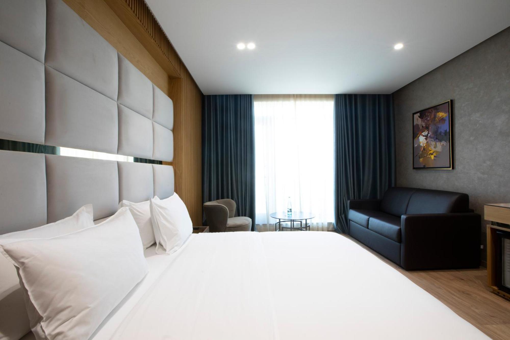 Marinaj Hotel & Spa 地拉那 外观 照片