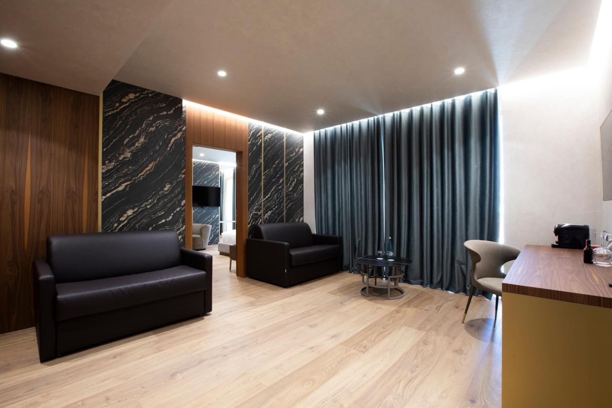 Marinaj Hotel & Spa 地拉那 外观 照片