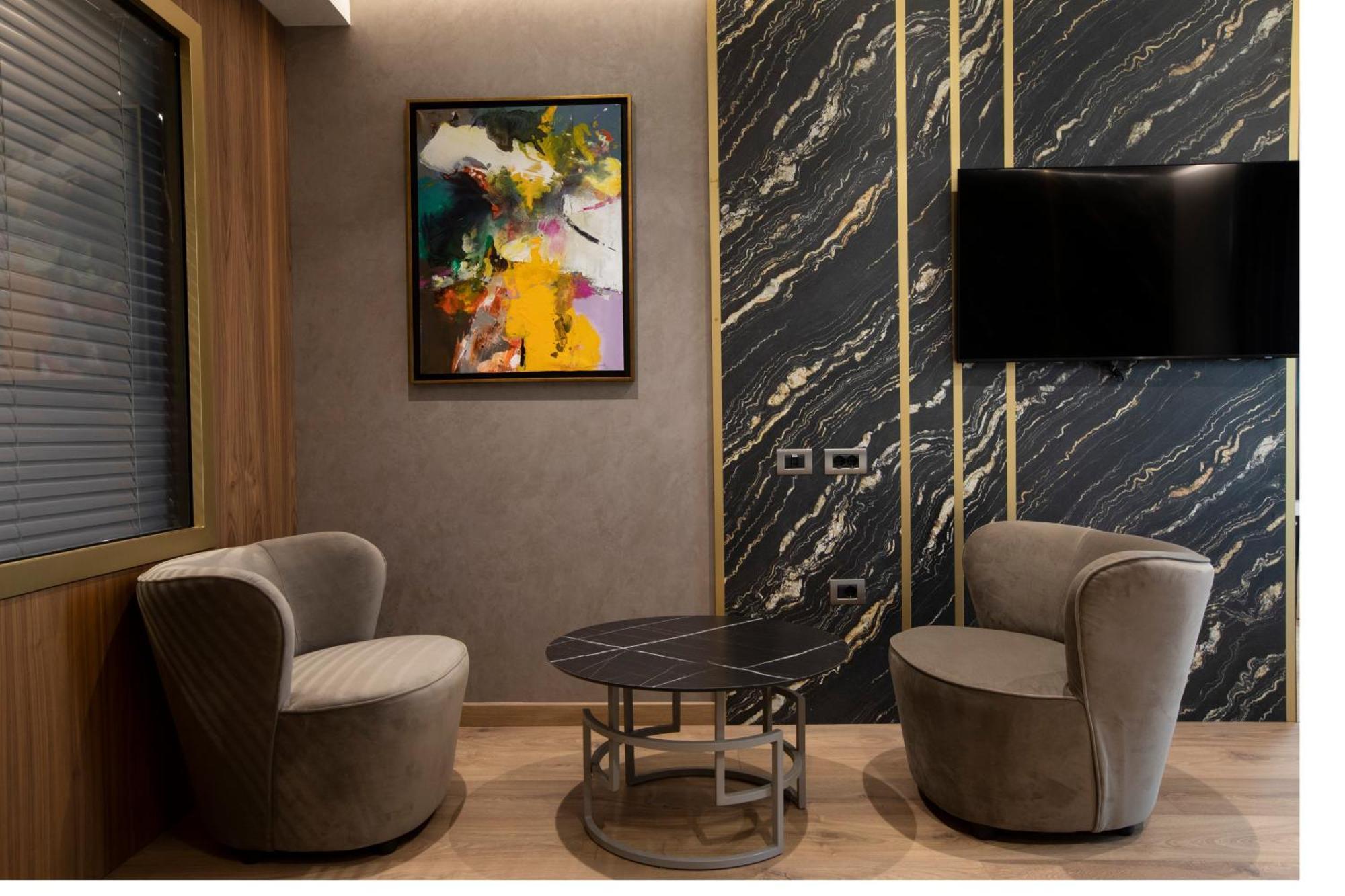 Marinaj Hotel & Spa 地拉那 外观 照片