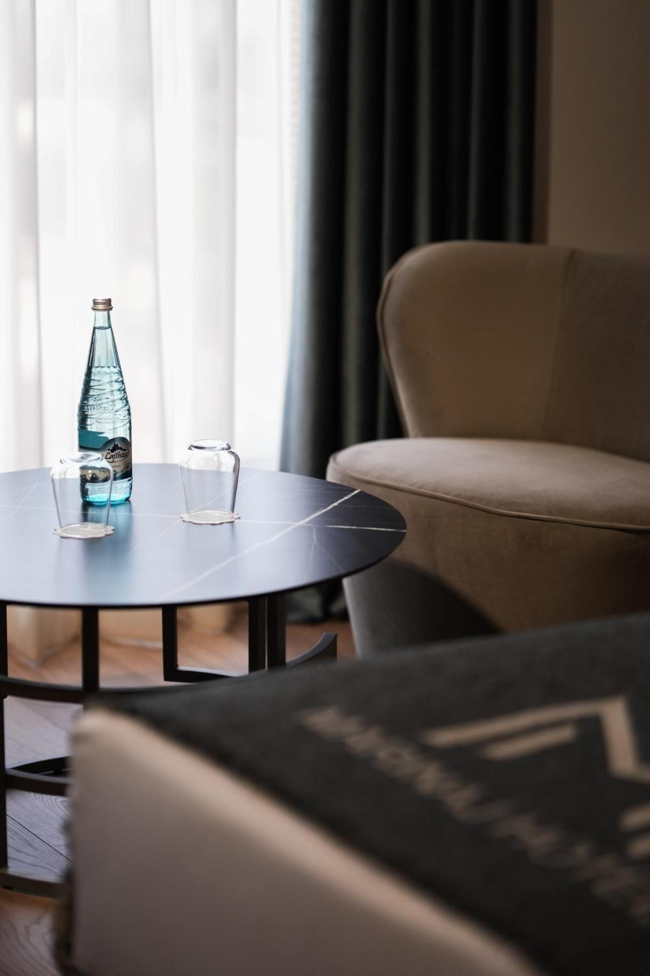 Marinaj Hotel & Spa 地拉那 外观 照片